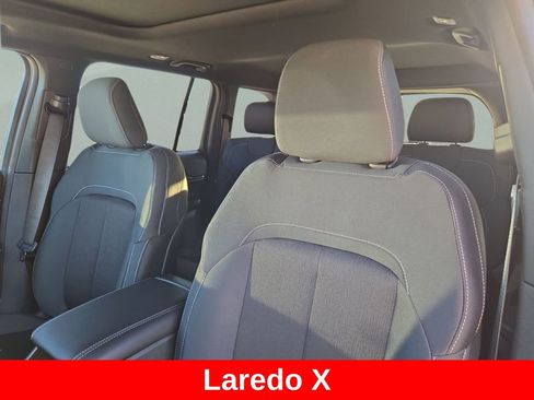 New 2025 Jeep Grand Cherokee Laredo X w/ Luxury Tech Group I image 14