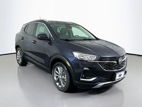 Used 2021 Buick Encore GX Select w/ Advanced Technology Package FWD image 3