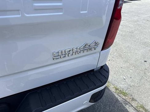 Used 2024 Chevrolet Silverado 1500 High Country w/ High Country Premium Package AWD/4WD image 6