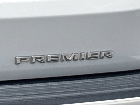 Used 2023 Chevrolet Tahoe Premier w/ Advanced Technology Package RWD image 32