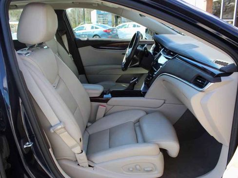 Used 2017 Cadillac XTS Premium Luxury image 30