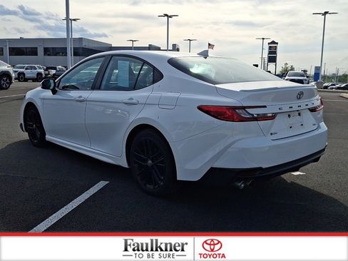 Certified 2025 Toyota Camry SE image 4