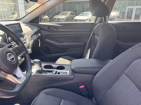 New 2026 Nissan Altima 2.5 SV AWD/4WD image 15