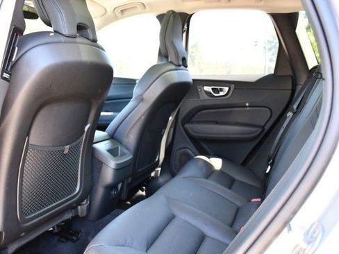 Certified 2025 Volvo XC60 B5 Plus AWD/4WD image 16