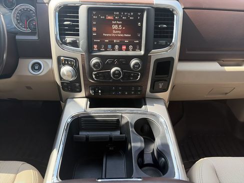 Used 2017 RAM 1500 Laramie w/ Convenience Group AWD/4WD image 15
