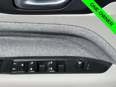 Used 2023 Jeep Compass Latitude AWD/4WD image 10