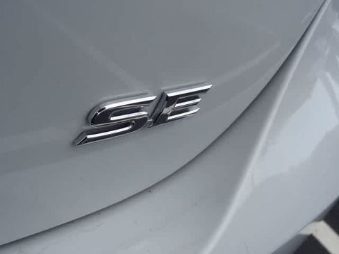 Used 2023 Toyota Camry SE FWD image 19