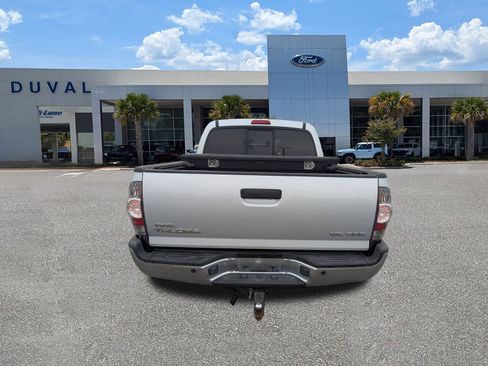 Used 2012 Toyota Tacoma 4x4 Double Cab w/ SR5 Pkg image 5
