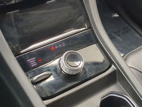 Used 2023 Jeep Grand Cherokee L Limited w/ Luxury Tech Group II image 31