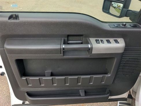 Used 2015 Ford F250 Lariat w/ Lariat Ultimate Package image 15