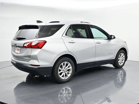 Used 2018 Chevrolet Equinox LT w/ Sun & Infotainment Package FWD image 8