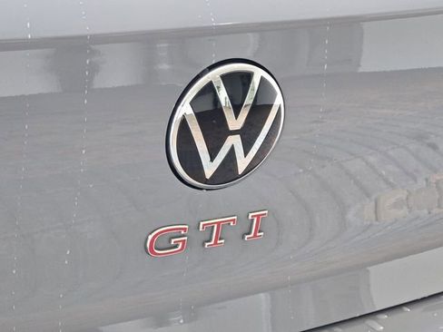 Certified 2025 Volkswagen GTI Autobahn FWD image 9