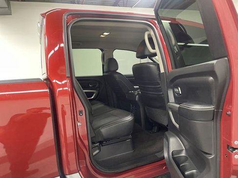 Used 2017 Nissan Titan PRO-4X AWD/4WD image 14