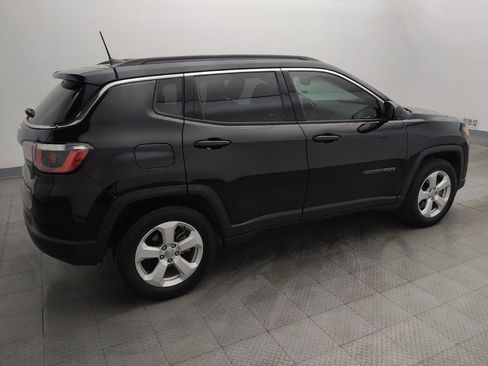 Used 2019 Jeep Compass Latitude image 10