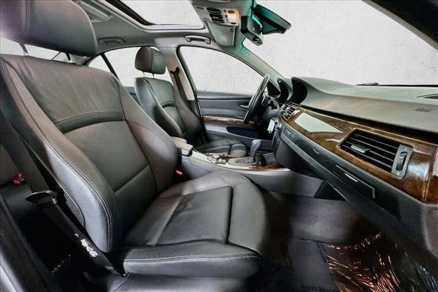 Used 2010 BMW 335i Sedan RWD image 26