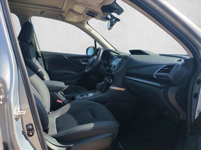 Used 2023 Subaru Forester Premium AWD/4WD image 12