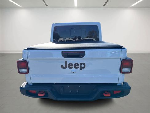Used 2023 Jeep Gladiator Mojave w/ Cold Weather Group image 5