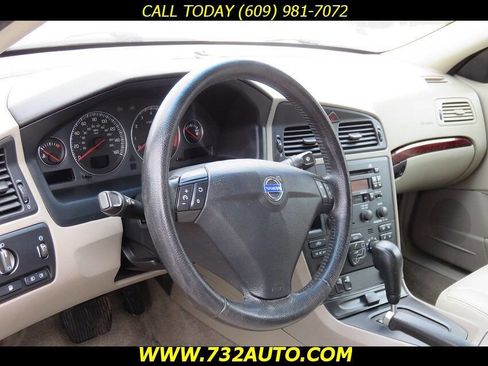 Used 2004 Volvo S60 2.5T image 24