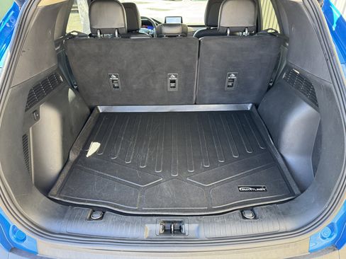 Used 2020 Ford Escape Titanium image 33