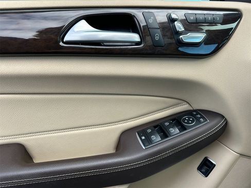 Used 2018 Mercedes-Benz GLE 350 image 11