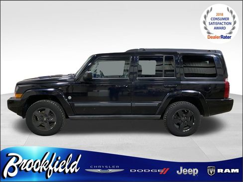 Used 2007 Jeep Commander Sport image 5