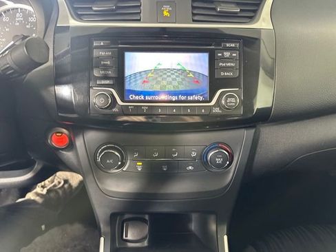 Used 2017 Nissan Sentra SV image 22