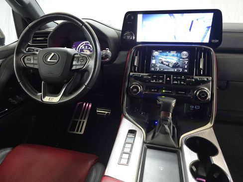 Used 2023 Lexus LX 600 F Sport w/ Accessory Package (Z1) AWD/4WD image 11
