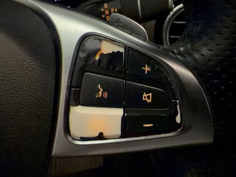 Certified 2019 Mercedes-Benz GLC 300 image 19