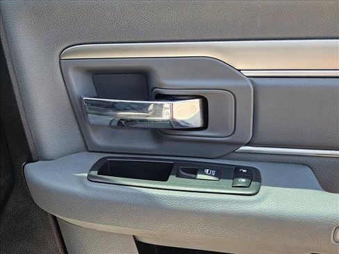 Used 2019 RAM 1500 Big Horn RWD image 11