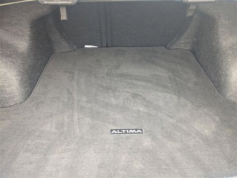 Used 2025 Nissan Altima 2.5 SV image 29