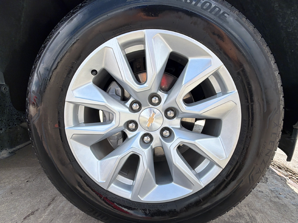Certified 2025 Chevrolet Silverado 1500 Custom RWD image 36