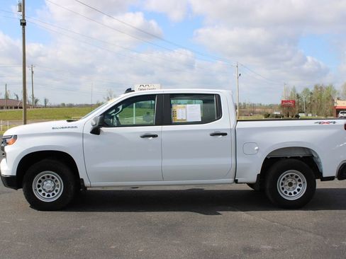 Used 2024 Chevrolet Silverado 1500 W/T w/ Trailering Package AWD/4WD image 6