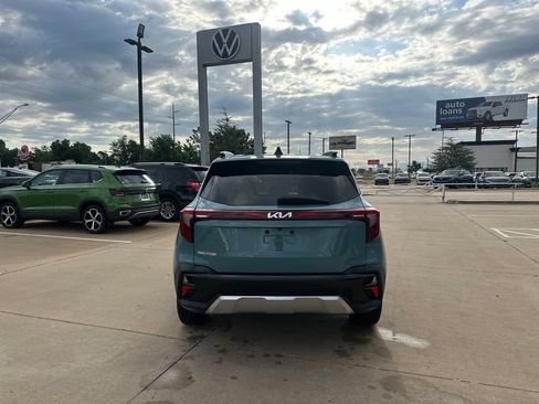 Used 2026 Kia Seltos EX w/ EX Sunroof Package FWD image 6