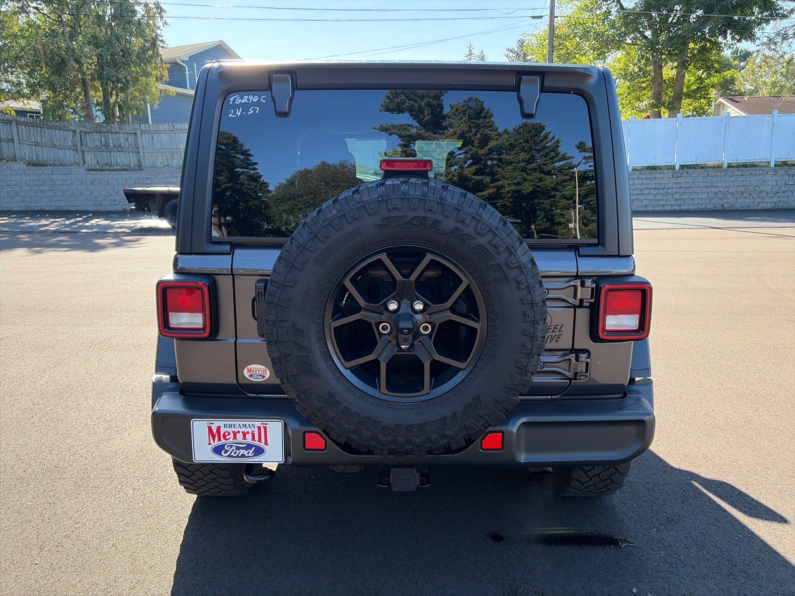 Used 2024 Jeep Wrangler Unlimited Sport AWD/4WD image 5
