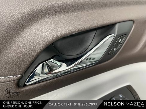 Used 2019 GMC Acadia SLT image 18