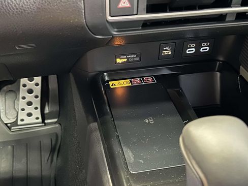 Used 2026 Toyota Camry SE FWD image 23