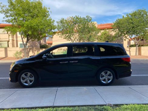 Used 2019 Honda Odyssey EX image 16