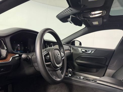 Used 2023 Volvo S60 B5 Plus w/ Climate Package image 20