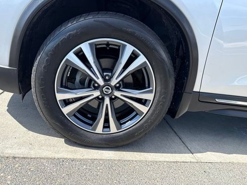 Used 2017 Nissan Rogue SL w/ SL Premium Package AWD/4WD image 15