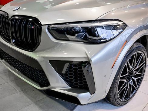 Used 2021 BMW X5 M Competition w/ Competition Package image 10