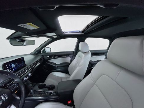 Used 2025 Honda Civic Sport Touring image 13