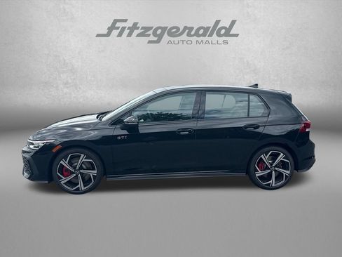New 2026 Volkswagen GTI SE FWD image 3