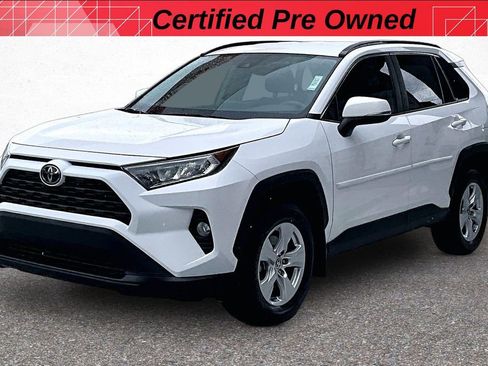 Certified 2021 Toyota RAV4 XLE FWD image 5