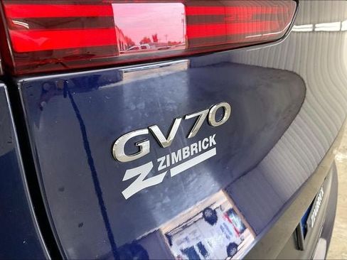 Used 2025 Genesis GV70 3.5T Sport w/ Sport Advanced Package AWD/4WD image 9