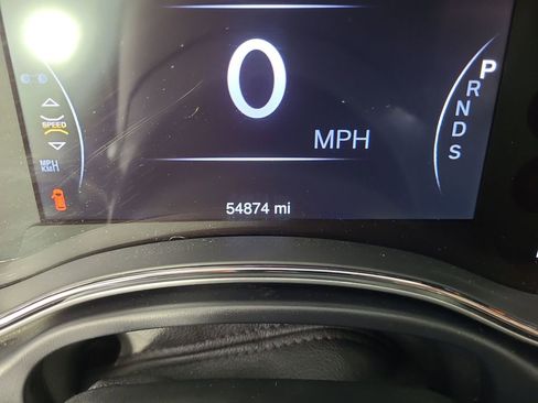 Used 2015 Jeep Grand Cherokee Altitude AWD/4WD image 11