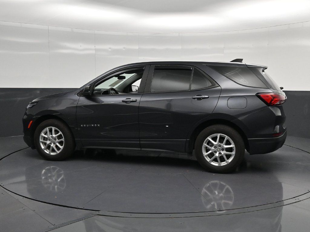 Used 2022 Chevrolet Equinox LS FWD image 8
