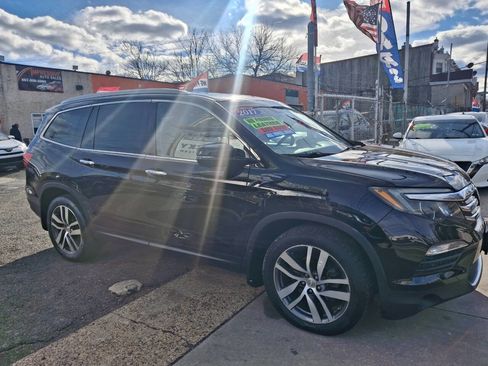 Used 2017 Honda Pilot Elite image 8