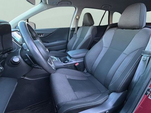 Used 2022 Subaru Outback Premium image 11