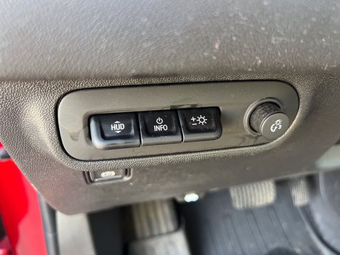 Used 2023 GMC Terrain SLT w/ Tech Package AWD/4WD image 19