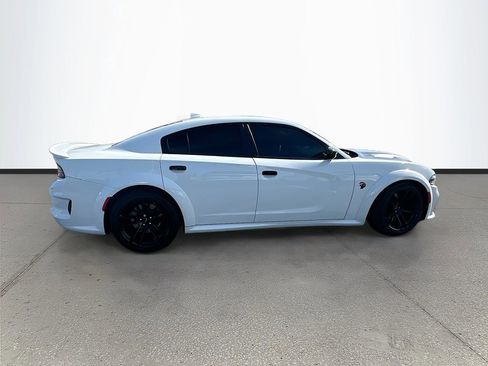 Used 2022 Dodge Charger SRT Hellcat w/ Navigation & Travel Group RWD image 8